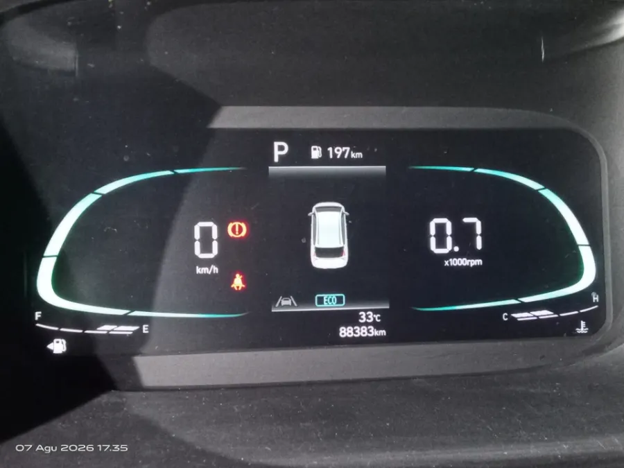 Foto Mobil Bekas Odometer Hyundai Stargazer 1.5 Active tahun 2022