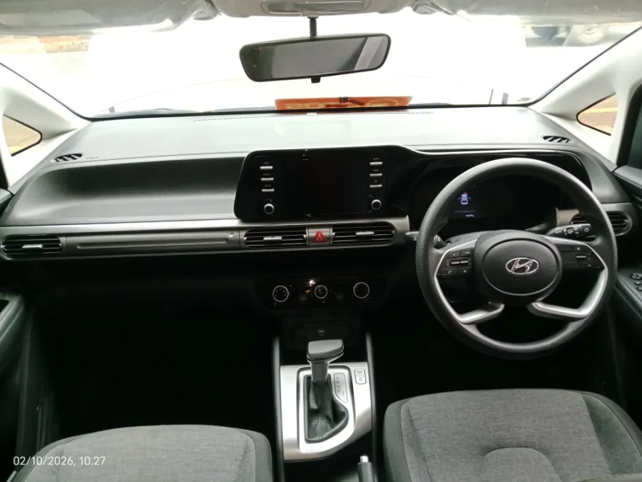 Foto Mobil Bekas Dashboard Hyundai Stargazer 1.5 Essential tahun 2024