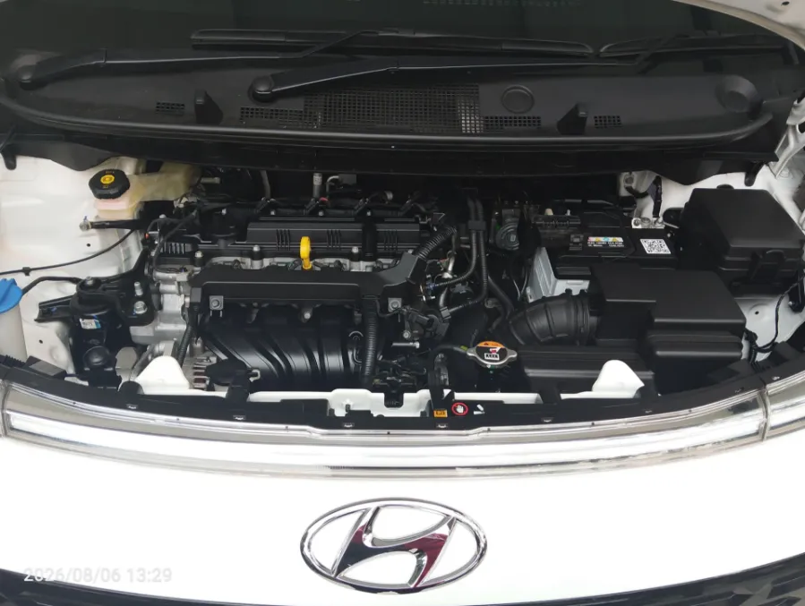 Foto Mobil Bekas Mesin Hyundai Stargazer 1.5 Essential Tech tahun 2025
