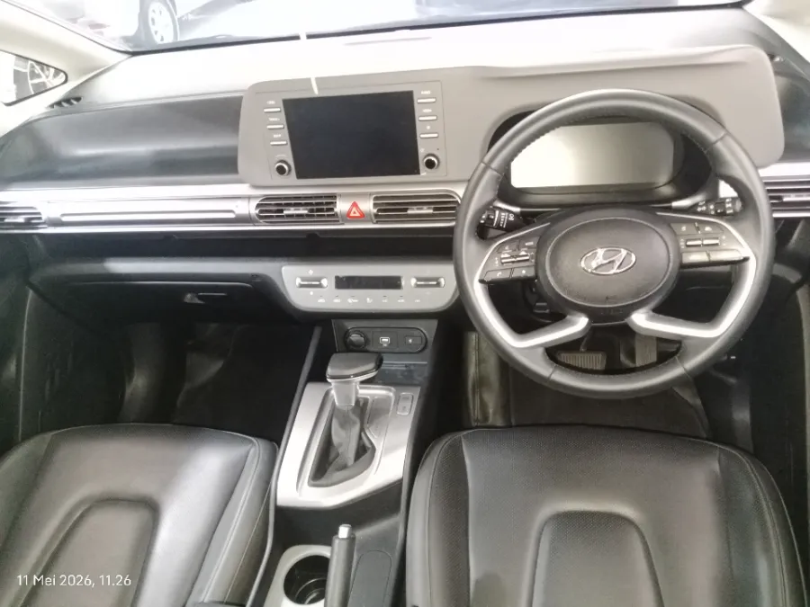 Foto Mobil Bekas Dashboard Hyundai Stargazer 1.5 Prime tahun 2022