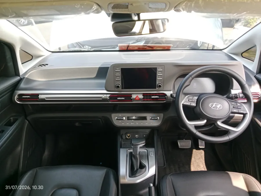 Foto Mobil Bekas Dashboard Hyundai Stargazer 1.5 Prime tahun 2022