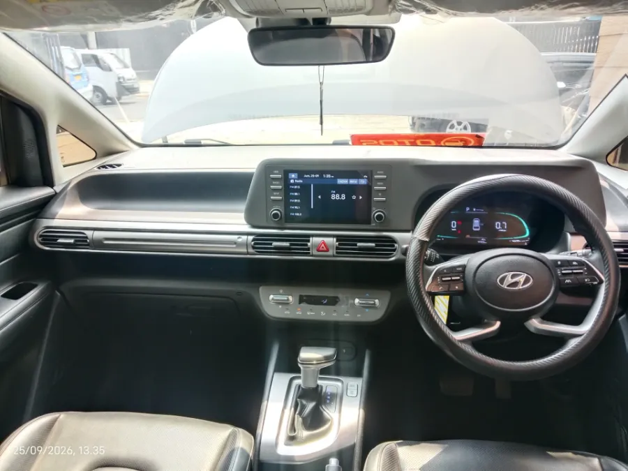 Foto Mobil Bekas Dashboard Hyundai Stargazer 1.5 Prime tahun 2022