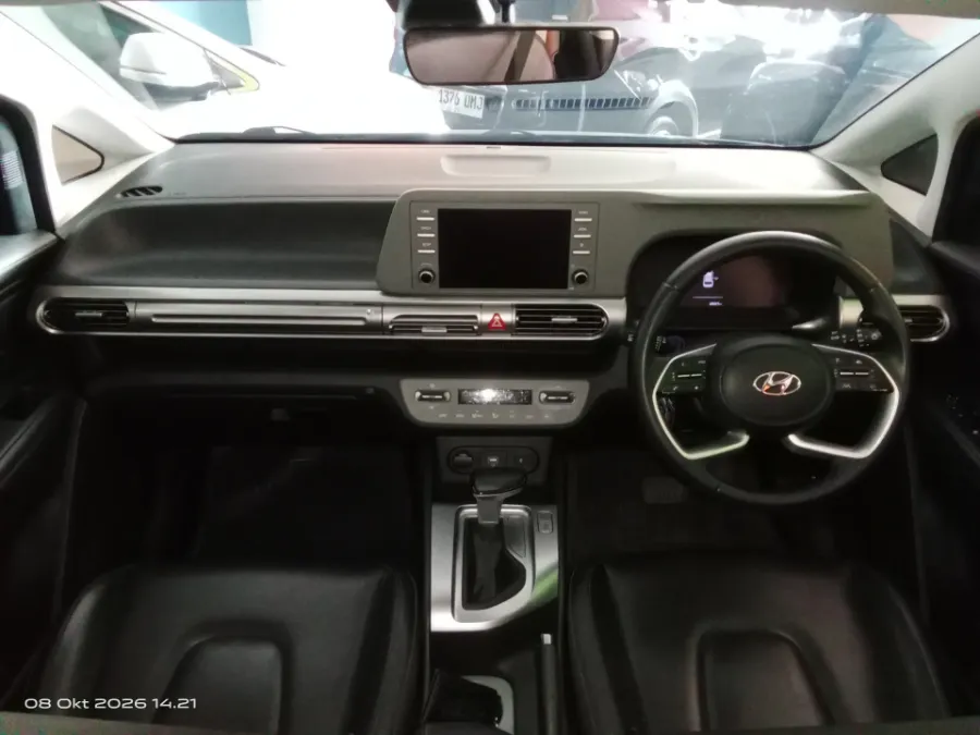 Foto Mobil Bekas Dashboard Hyundai Stargazer 1.5 Prime tahun 2022