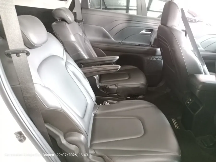 Foto Mobil Bekas Kabin Belakang Hyundai Stargazer 1.5 Prime tahun 2022