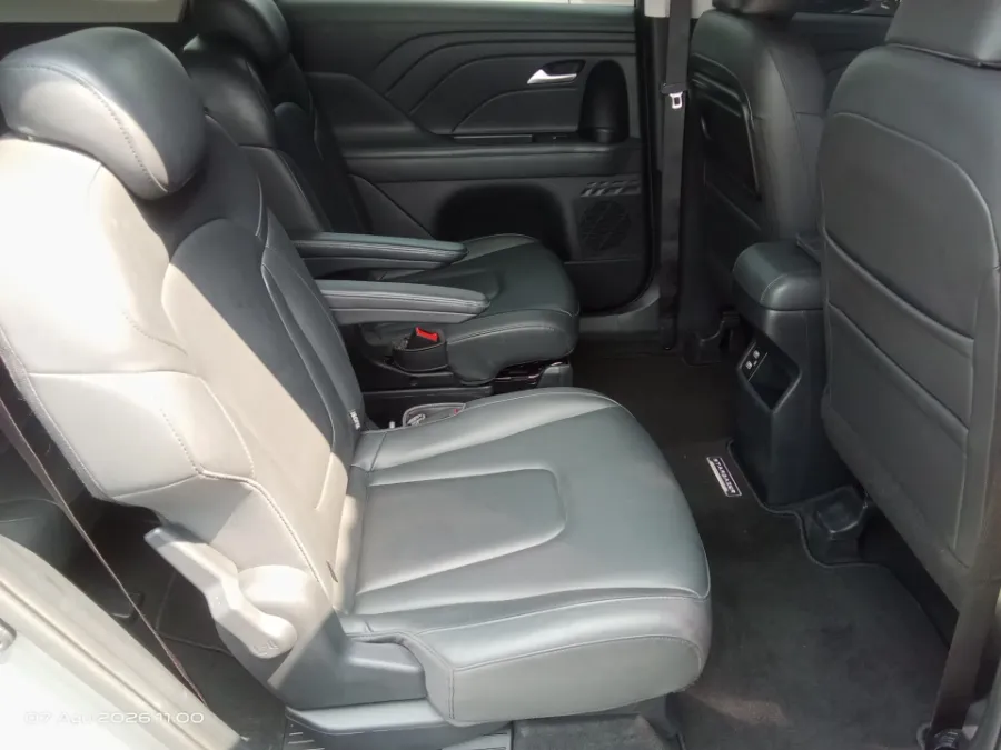 Foto Mobil Bekas Kabin Belakang Hyundai Stargazer 1.5 Prime tahun 2022