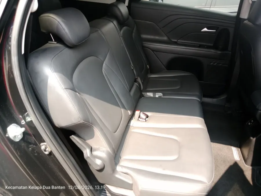 Foto Mobil Bekas Kabin Belakang Hyundai Stargazer 1.5 Prime tahun 2022