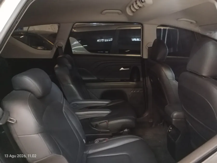 Foto Mobil Bekas Kabin Belakang Hyundai Stargazer 1.5 Prime tahun 2022