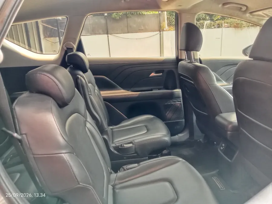 Foto Mobil Bekas Kabin Belakang Hyundai Stargazer 1.5 Prime tahun 2022