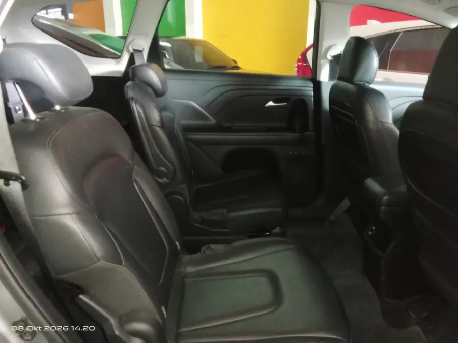 Foto Mobil Bekas Kabin Belakang Hyundai Stargazer 1.5 Prime tahun 2022