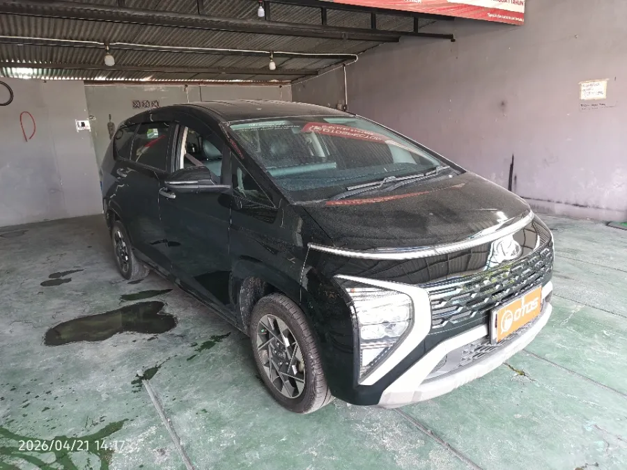 Foto Mobil Bekas Kanan Depan Hyundai Stargazer 1.5 Prime tahun 2022