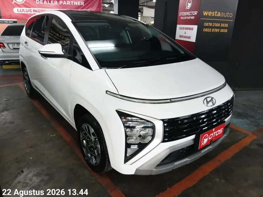 Foto Mobil Bekas Kanan Depan Hyundai Stargazer 1.5 Prime tahun 2022