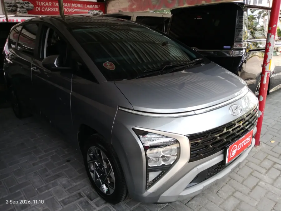 Foto Mobil Bekas Kanan Depan Hyundai Stargazer 1.5 Prime tahun 2022