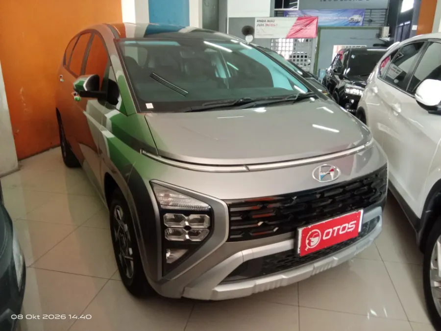 Foto Mobil Bekas Kanan Depan Hyundai Stargazer 1.5 Prime tahun 2022