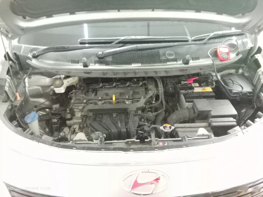 Foto Mobil Bekas Mesin Hyundai Stargazer 1.5 Prime tahun 2022