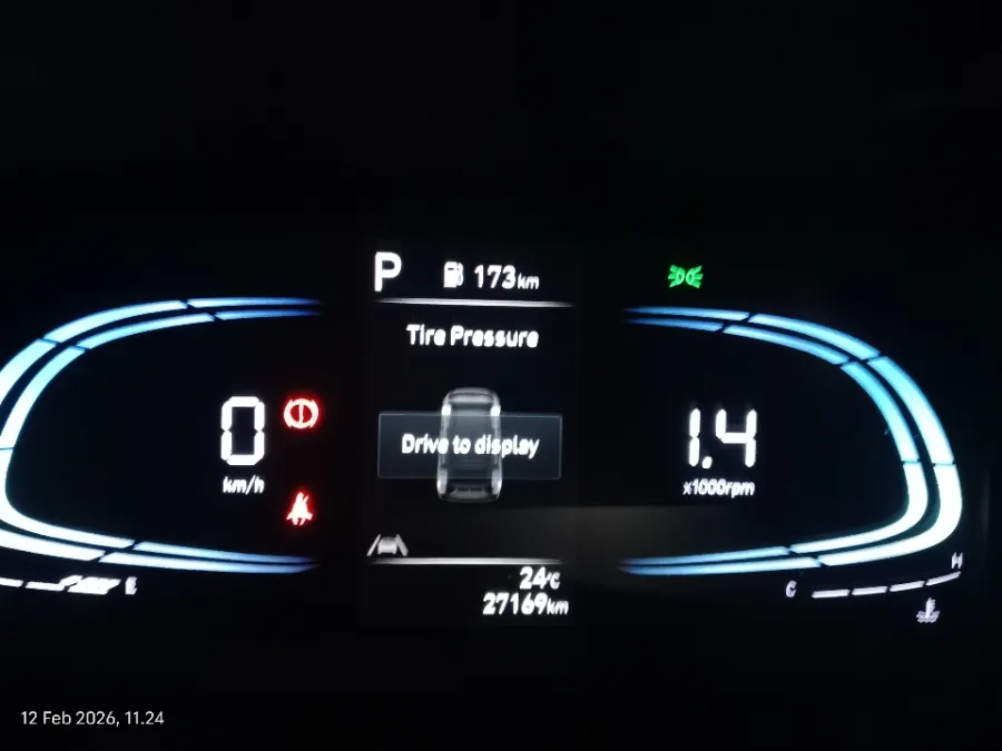 Foto Mobil Bekas Odometer Hyundai Stargazer 1.5 Prime tahun 2022
