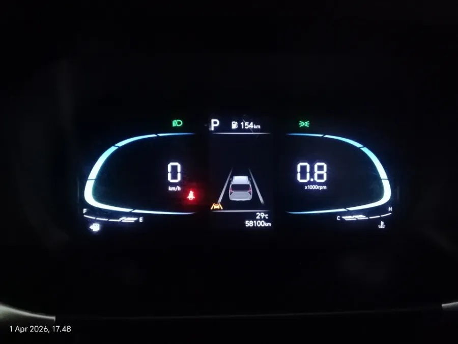 Foto Mobil Bekas Odometer Hyundai Stargazer 1.5 Prime tahun 2022