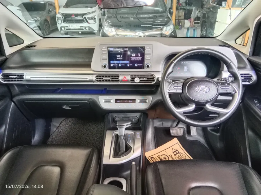 Foto Mobil Bekas Dashboard Hyundai Stargazer 1.5 Prime tahun 2023