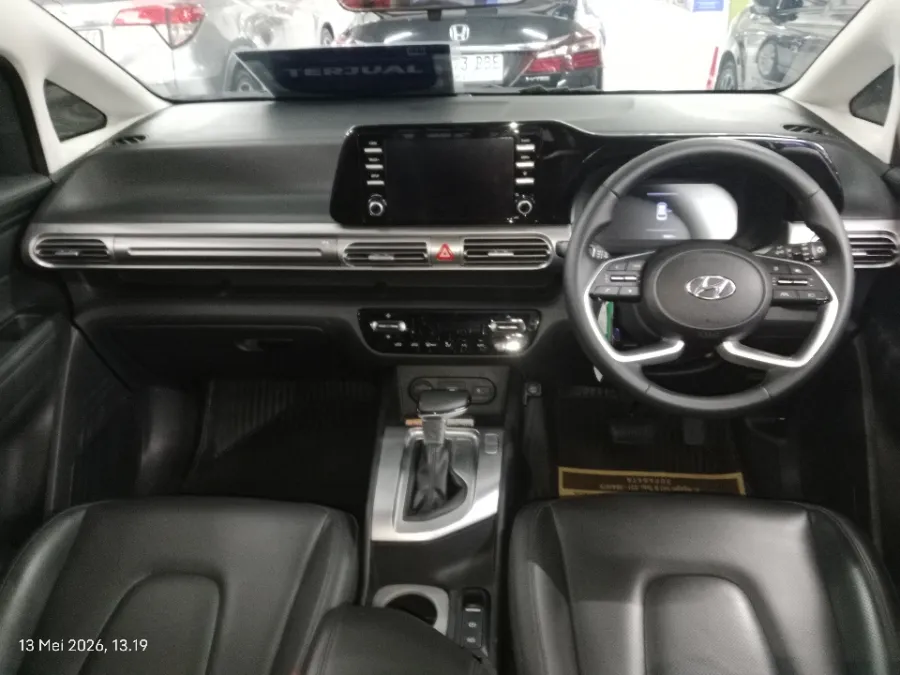 Foto Mobil Bekas Dashboard Hyundai Stargazer 1.5 Prime tahun 2023