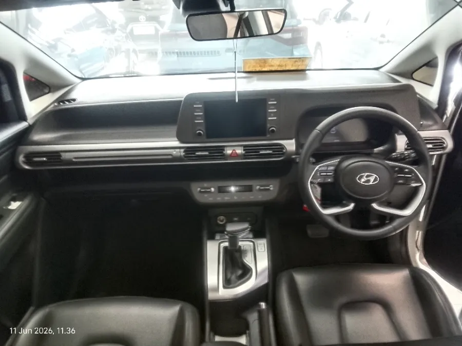 Foto Mobil Bekas Dashboard Hyundai Stargazer 1.5 Prime tahun 2023