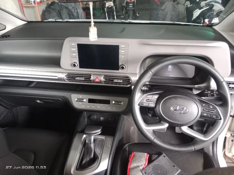 Foto Mobil Bekas Dashboard Hyundai Stargazer 1.5 Prime tahun 2023