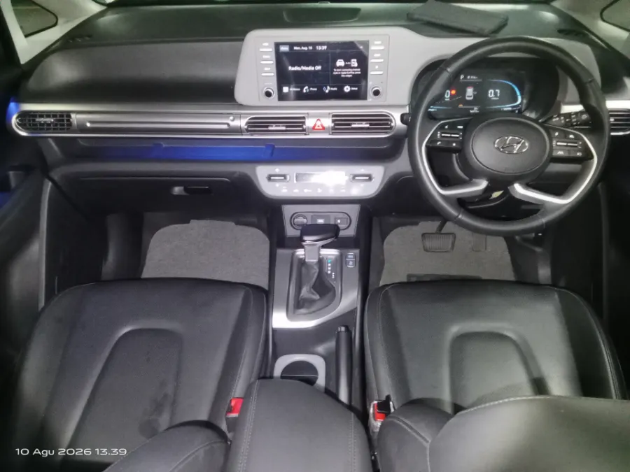 Foto Mobil Bekas Dashboard Hyundai Stargazer 1.5 Prime tahun 2023