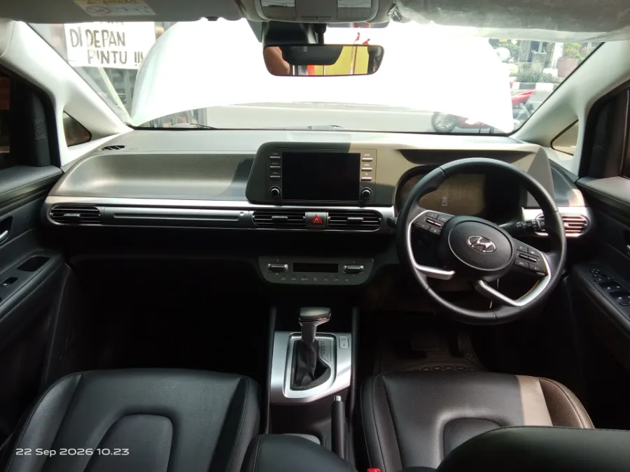 Foto Mobil Bekas Dashboard Hyundai Stargazer 1.5 Prime tahun 2023