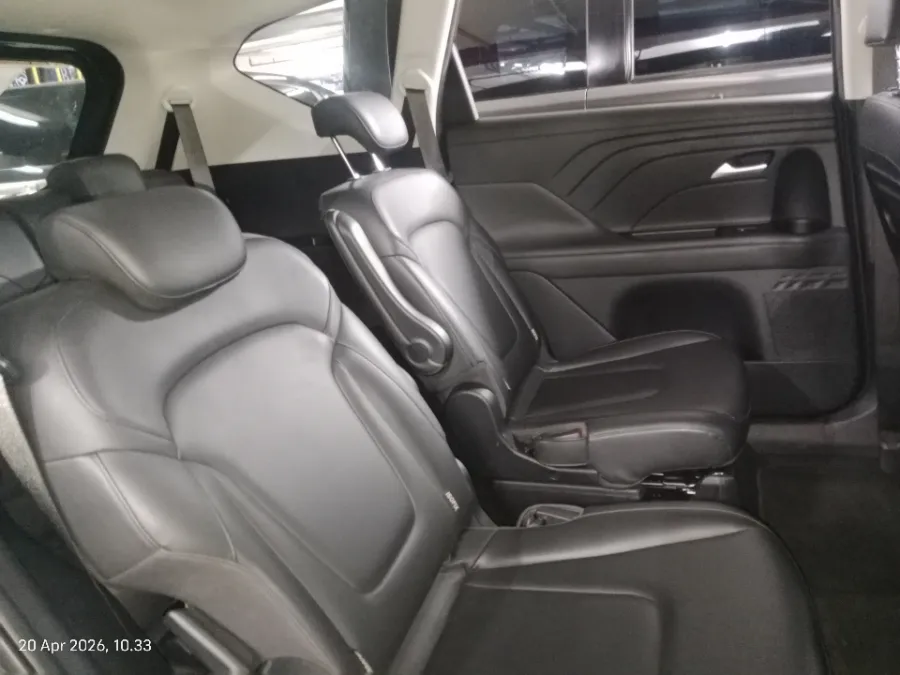 Foto Mobil Bekas Kabin Belakang Hyundai Stargazer 1.5 Prime tahun 2023