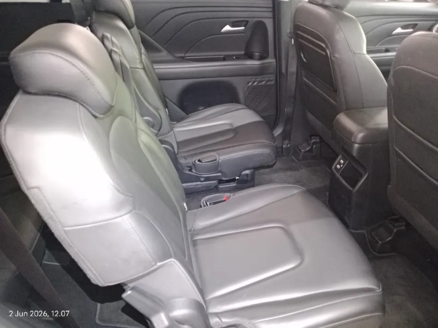 Foto Mobil Bekas Kabin Belakang Hyundai Stargazer 1.5 Prime tahun 2023