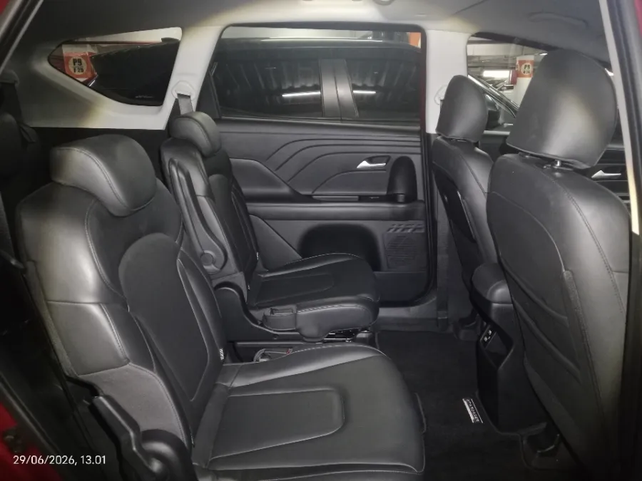 Foto Mobil Bekas Kabin Belakang Hyundai Stargazer 1.5 Prime tahun 2023
