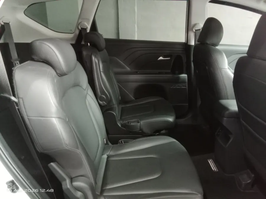 Foto Mobil Bekas Kabin Belakang Hyundai Stargazer 1.5 Prime tahun 2023