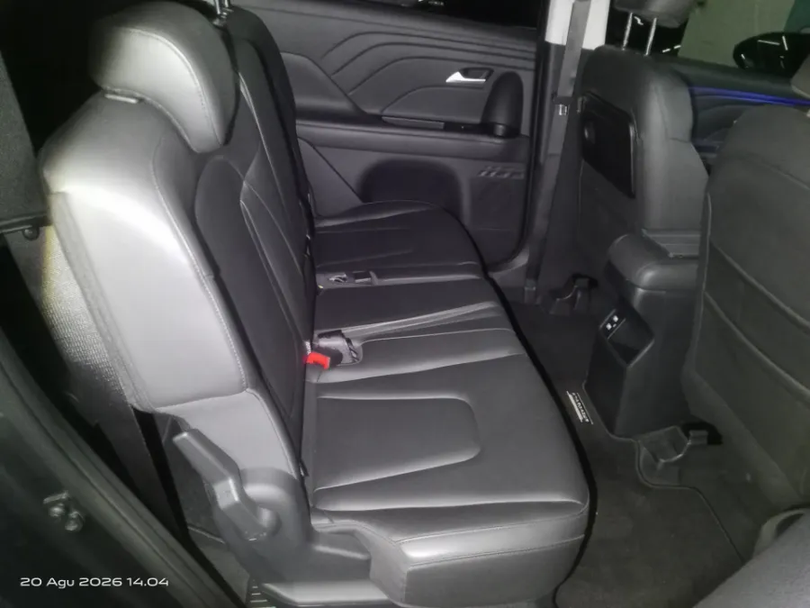 Foto Mobil Bekas Kabin Belakang Hyundai Stargazer 1.5 Prime tahun 2023