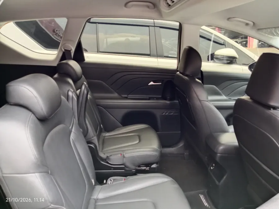 Foto Mobil Bekas Kabin Belakang Hyundai Stargazer 1.5 Prime tahun 2023