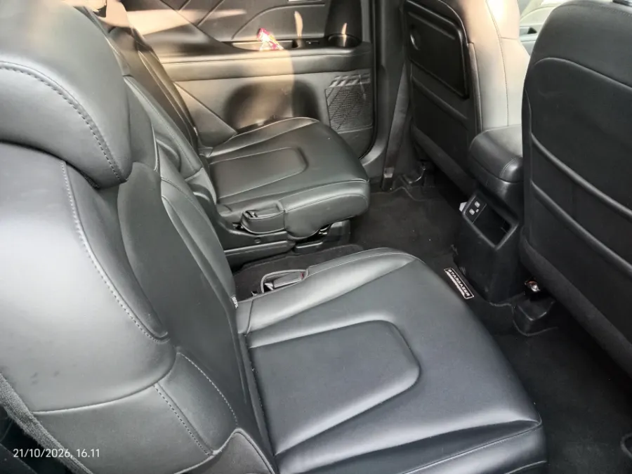 Foto Mobil Bekas Kabin Belakang Hyundai Stargazer 1.5 Prime tahun 2023