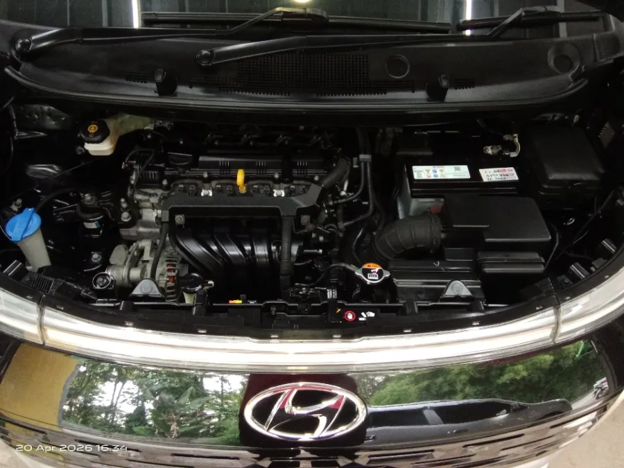 Foto Mobil Bekas Mesin Hyundai Stargazer 1.5 Prime tahun 2023