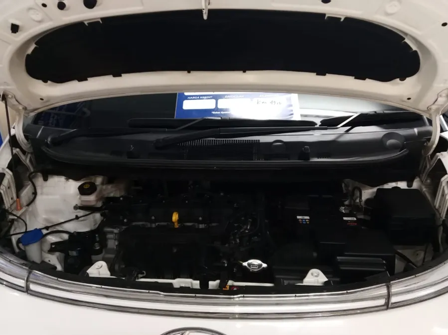 Foto Mobil Bekas Mesin Hyundai Stargazer 1.5 Prime tahun 2023