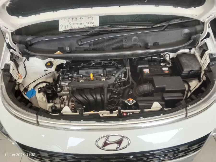 Foto Mobil Bekas Mesin Hyundai Stargazer 1.5 Prime tahun 2023
