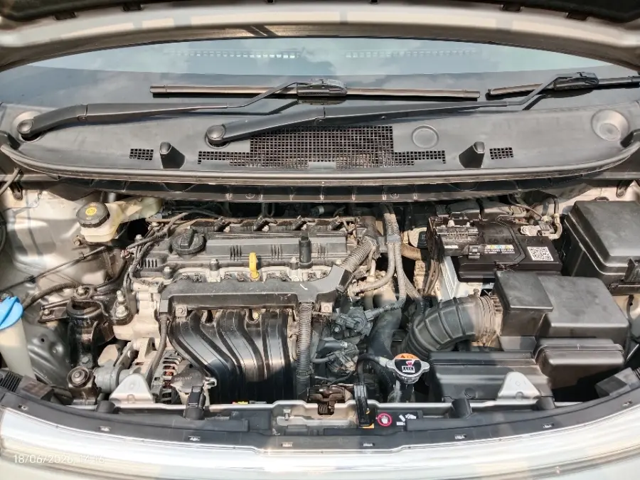Foto Mobil Bekas Mesin Hyundai Stargazer 1.5 Prime tahun 2023