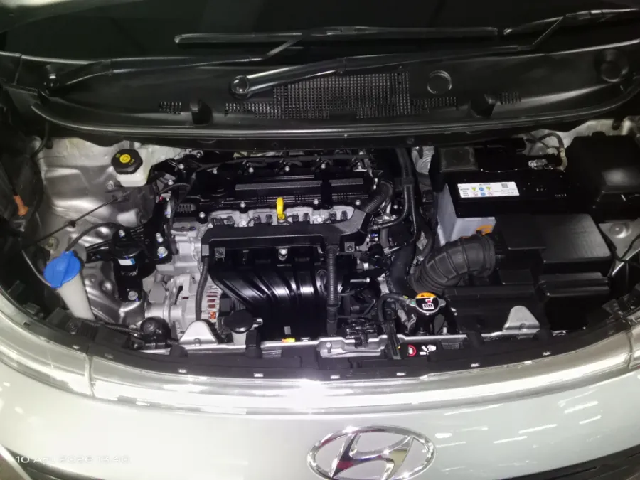Foto Mobil Bekas Mesin Hyundai Stargazer 1.5 Prime tahun 2023