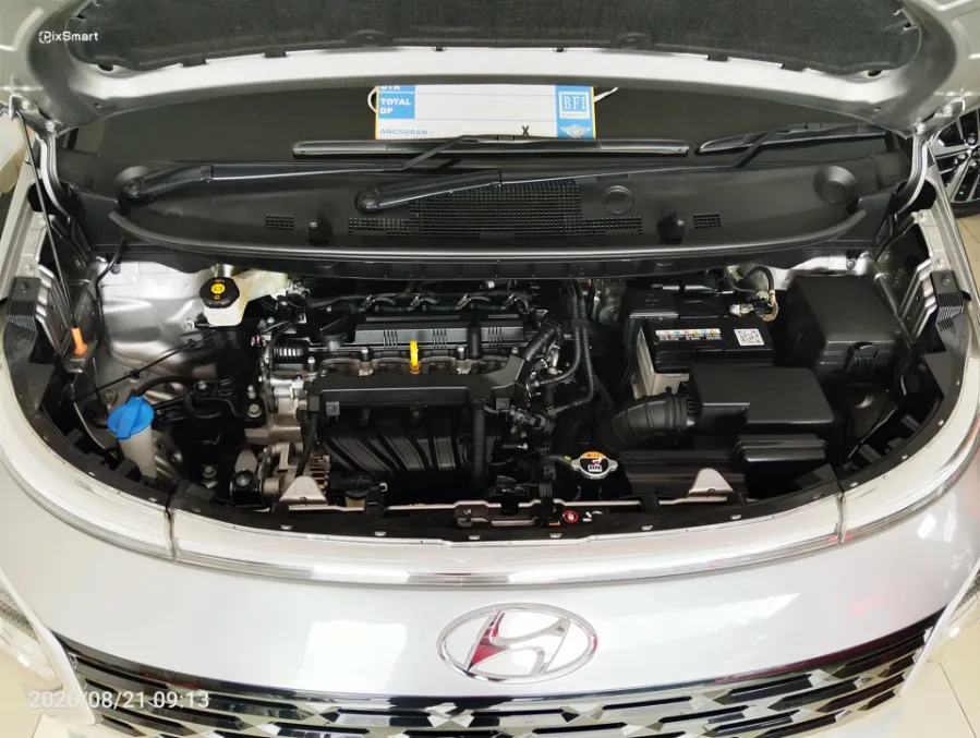 Foto Mobil Bekas Mesin Hyundai Stargazer 1.5 Prime tahun 2023