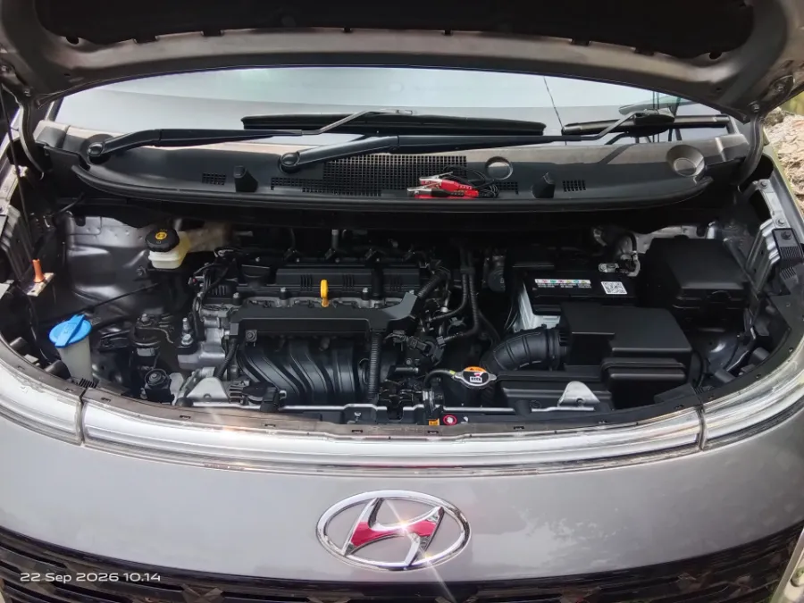 Foto Mobil Bekas Mesin Hyundai Stargazer 1.5 Prime tahun 2023