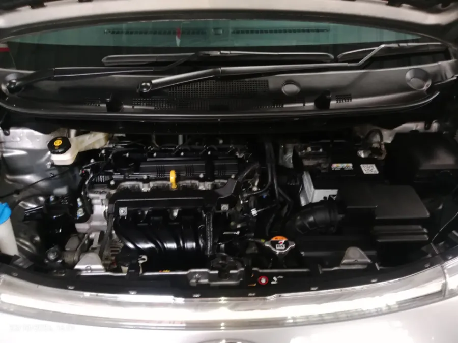 Foto Mobil Bekas Mesin Hyundai Stargazer 1.5 Prime tahun 2023