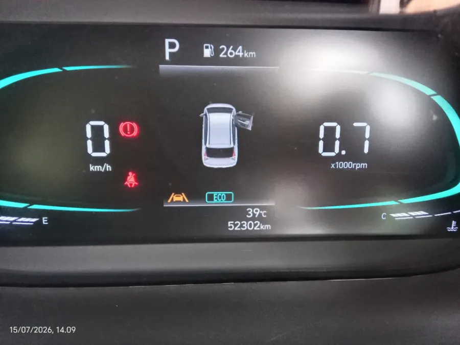Foto Mobil Bekas Odometer Hyundai Stargazer 1.5 Prime tahun 2023