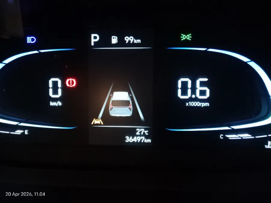 Foto Mobil Bekas Odometer Hyundai Stargazer 1.5 Prime tahun 2023