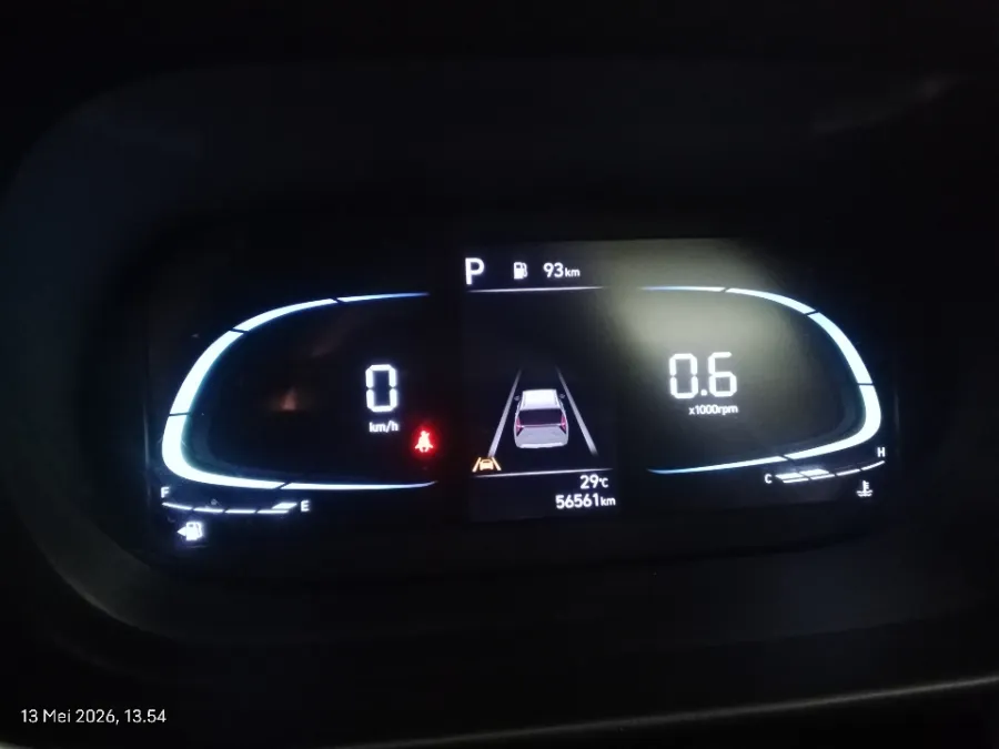 Foto Mobil Bekas Odometer Hyundai Stargazer 1.5 Prime tahun 2023
