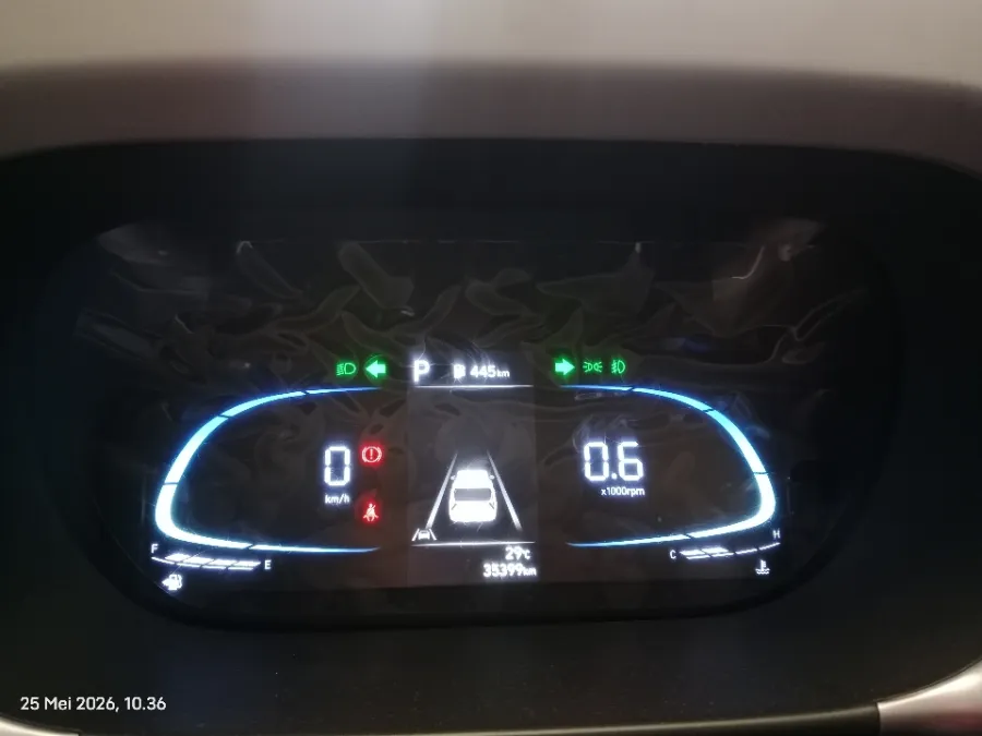 Foto Mobil Bekas Odometer Hyundai Stargazer 1.5 Prime tahun 2023