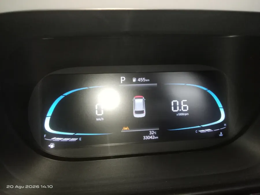 Foto Mobil Bekas Odometer Hyundai Stargazer 1.5 Prime tahun 2023
