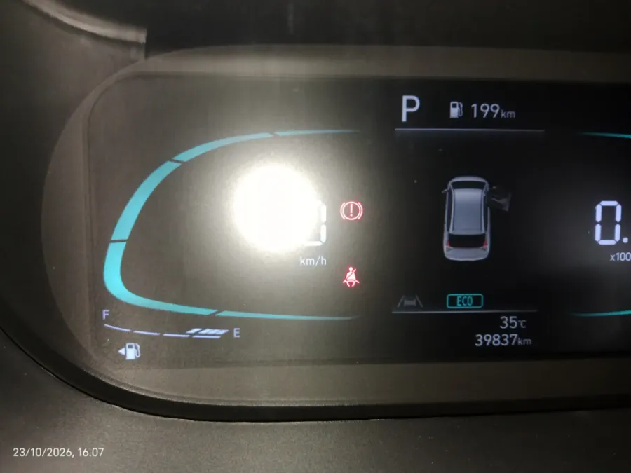 Foto Mobil Bekas Odometer Hyundai Stargazer 1.5 Prime tahun 2023