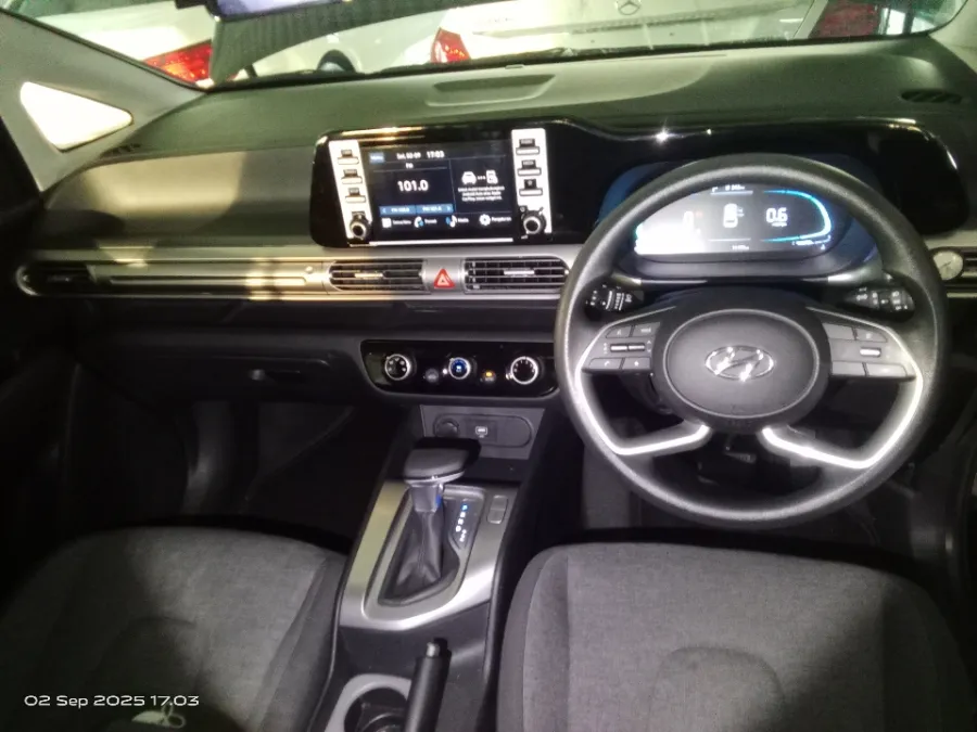 Foto Mobil Bekas Dashboard Hyundai Stargazer 1.5 Prime tahun 2024
