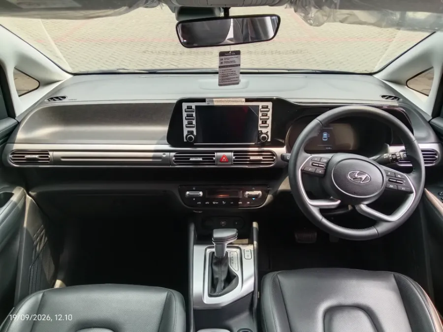 Foto Mobil Bekas Dashboard Hyundai Stargazer 1.5 Prime tahun 2024