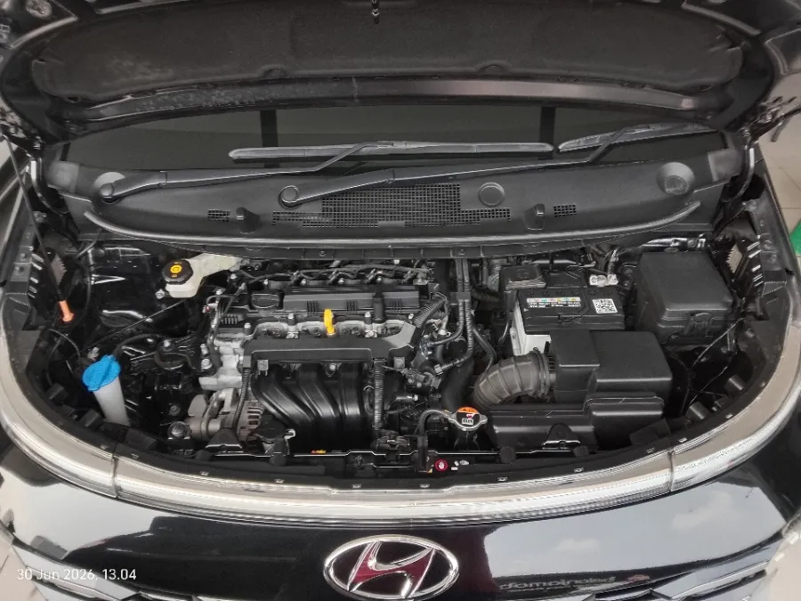 Foto Mobil Bekas Mesin Hyundai Stargazer 1.5 Prime tahun 2024